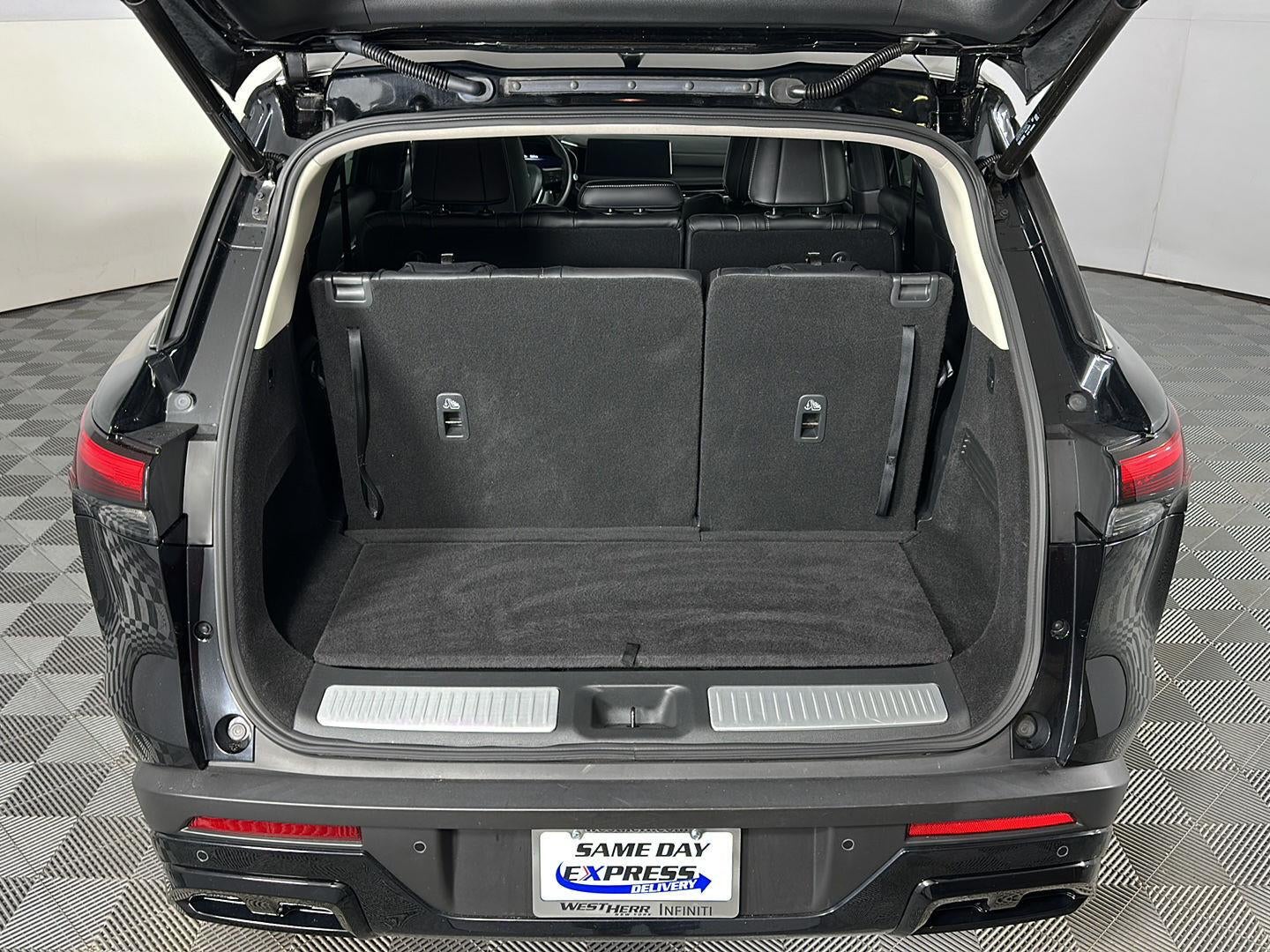 2023 INFINITI QX60 LUXE