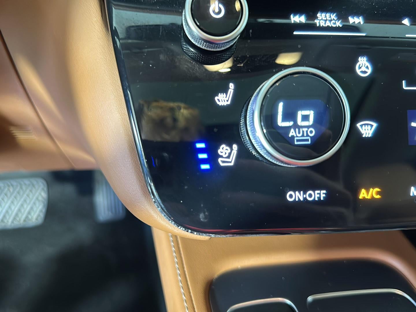 2023 INFINITI QX60 SENSORY