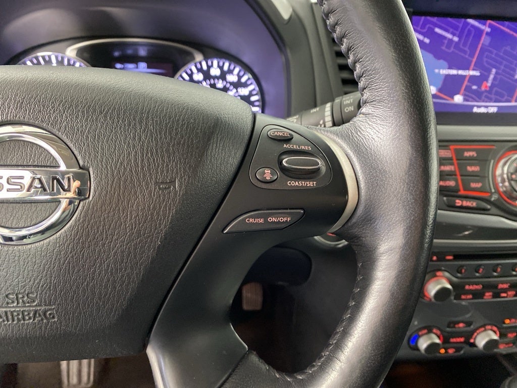 2020 Nissan Pathfinder SL