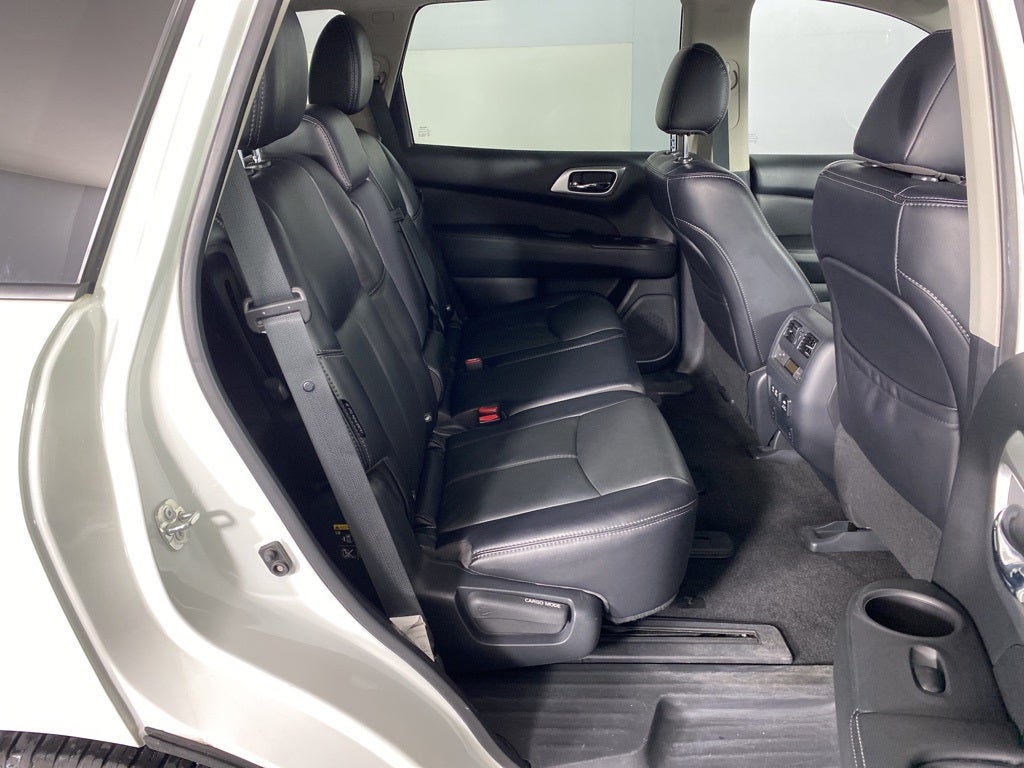 2020 Nissan Pathfinder SL