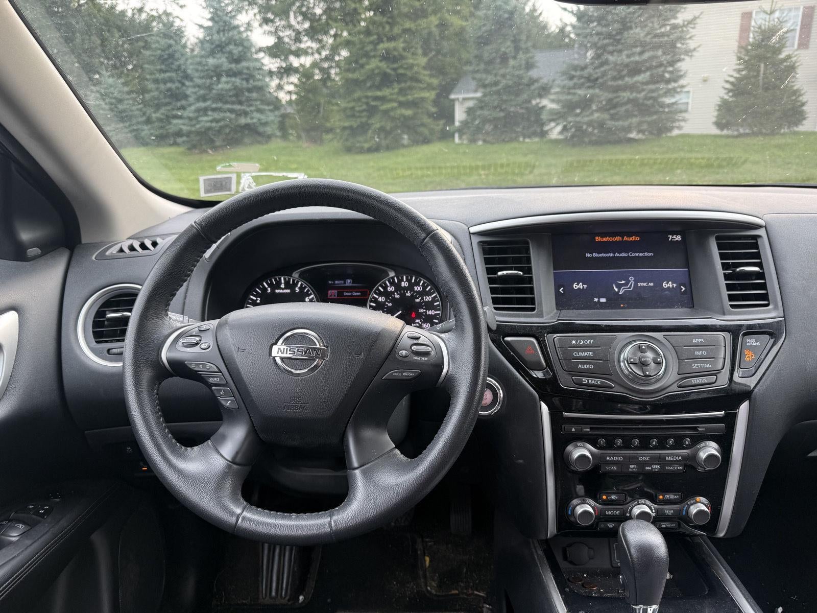 2019 Nissan Pathfinder SV
