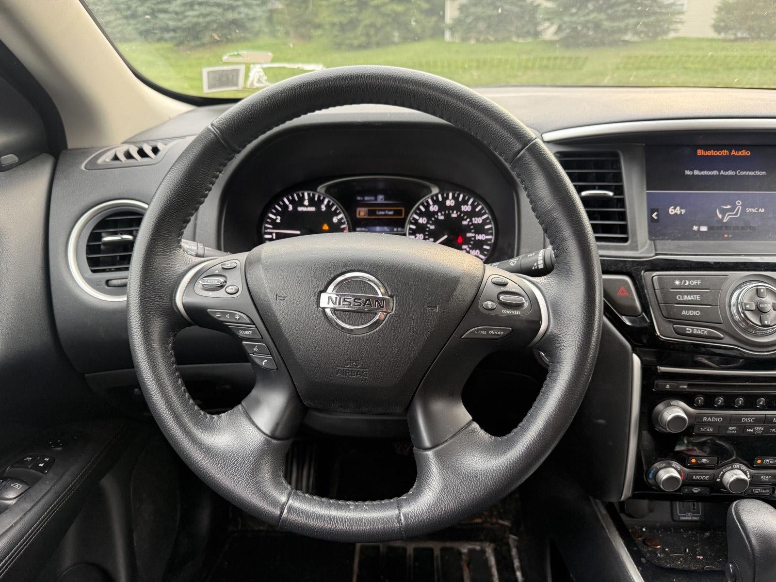 2019 Nissan Pathfinder SV