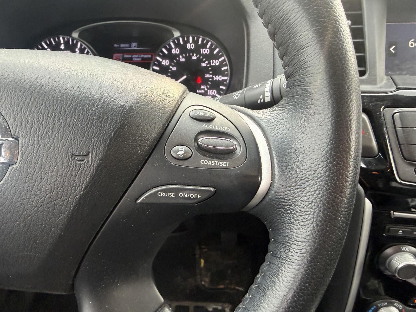 2019 Nissan Pathfinder SV