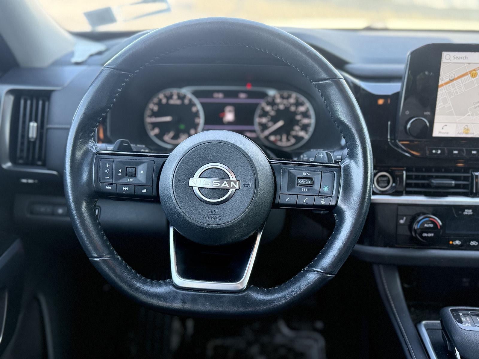 2022 Nissan Pathfinder SL