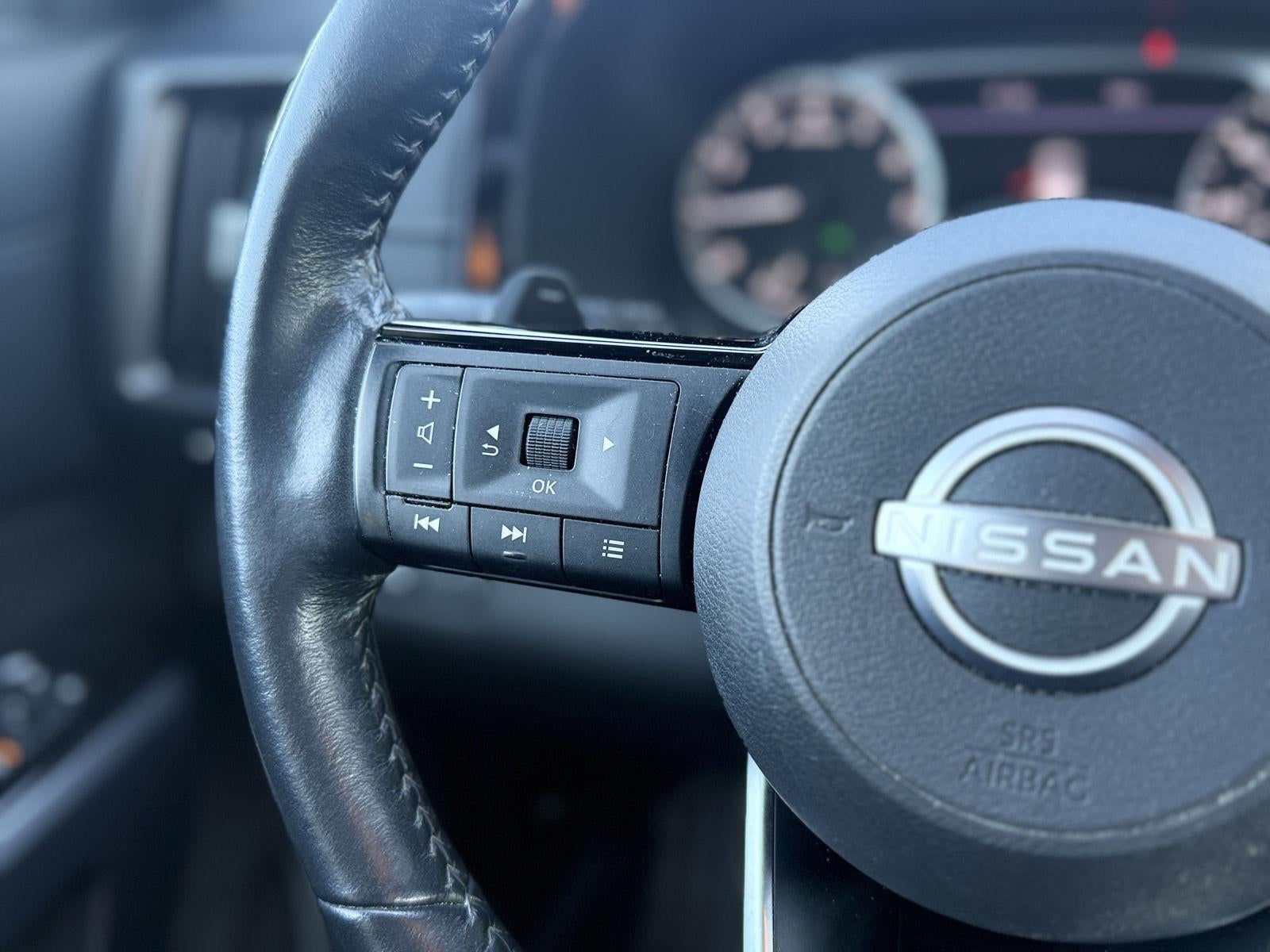 2022 Nissan Pathfinder SL