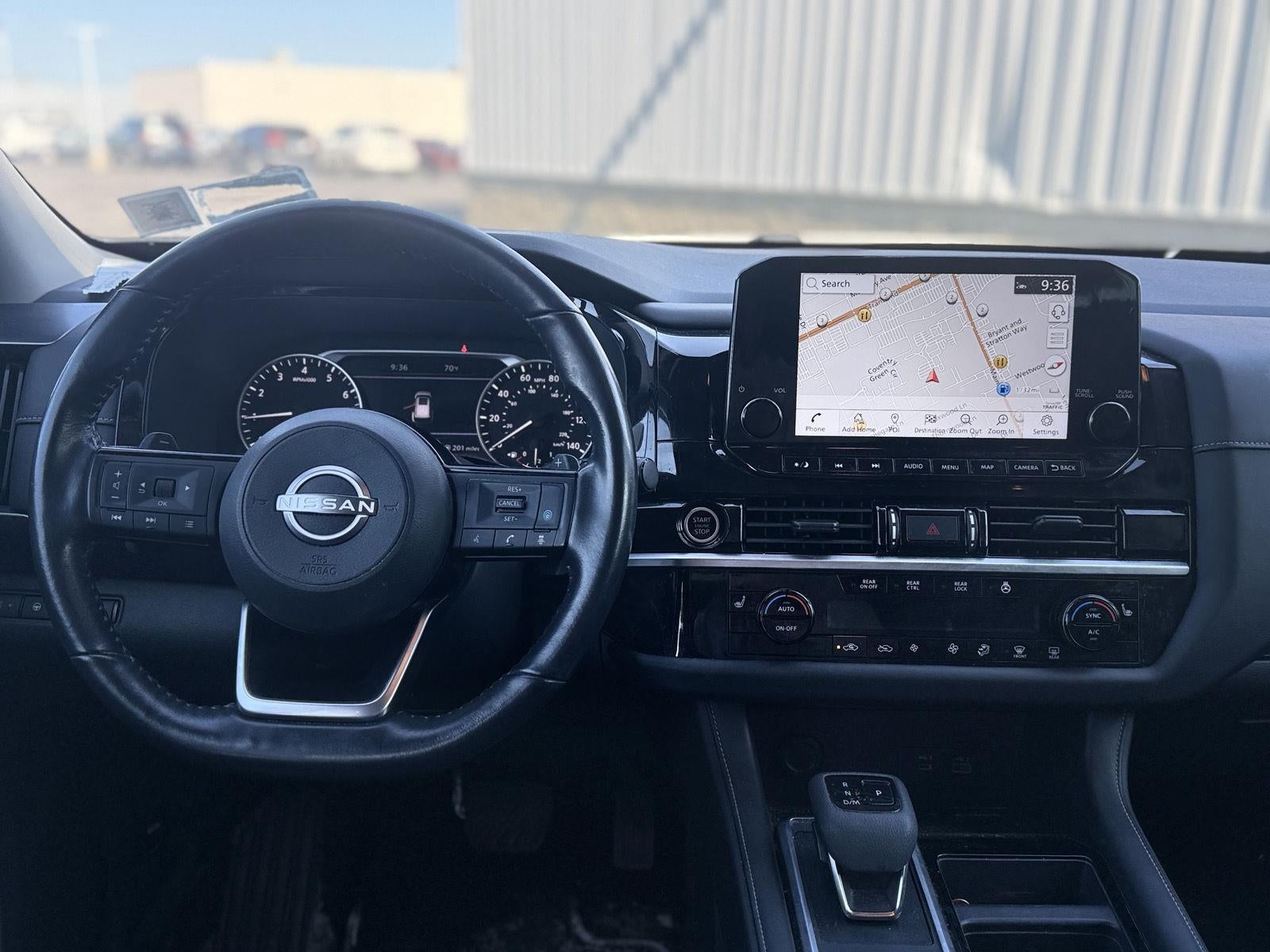 2022 Nissan Pathfinder SL