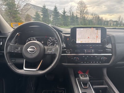 2023 Nissan Pathfinder SL