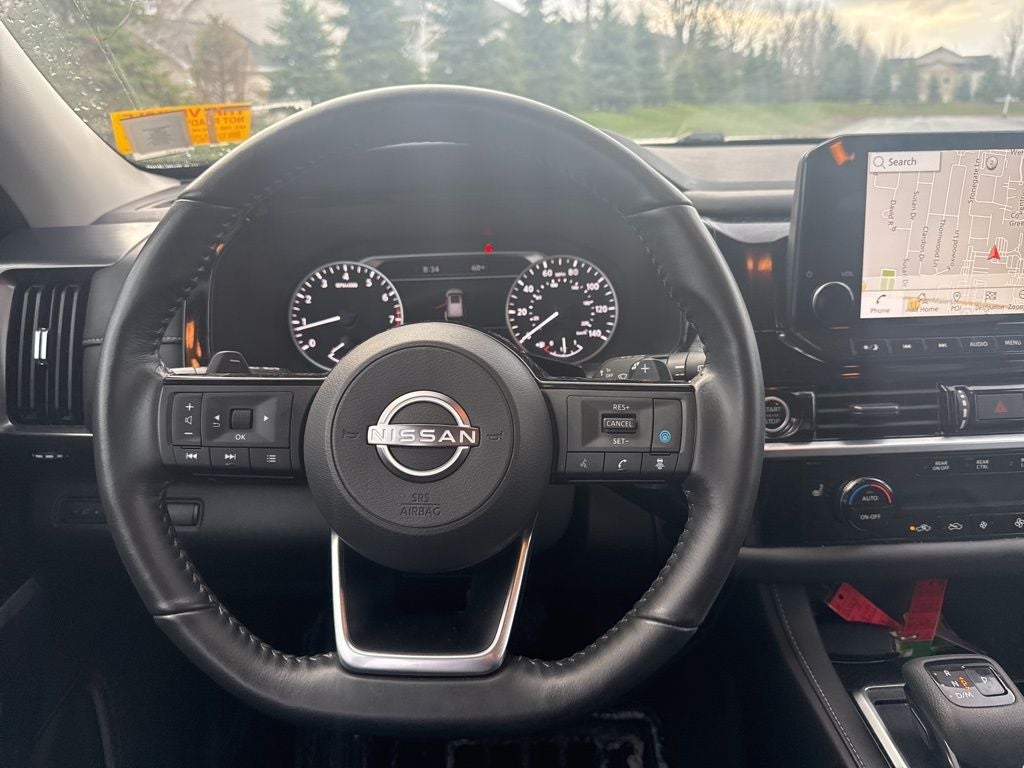 2023 Nissan Pathfinder SL