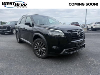 2023 Nissan Pathfinder SL
