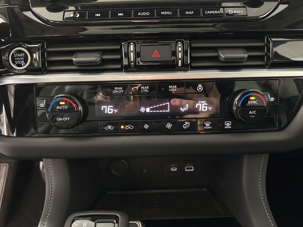 2024 Nissan Pathfinder SL