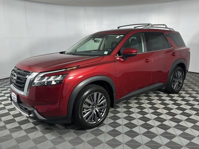 2024 Nissan Pathfinder SL