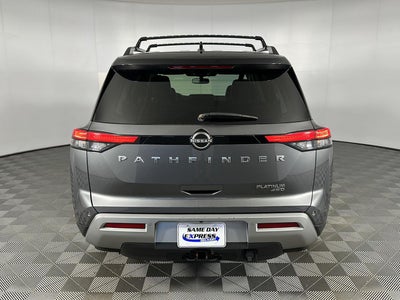 2022 Nissan Pathfinder Platinum