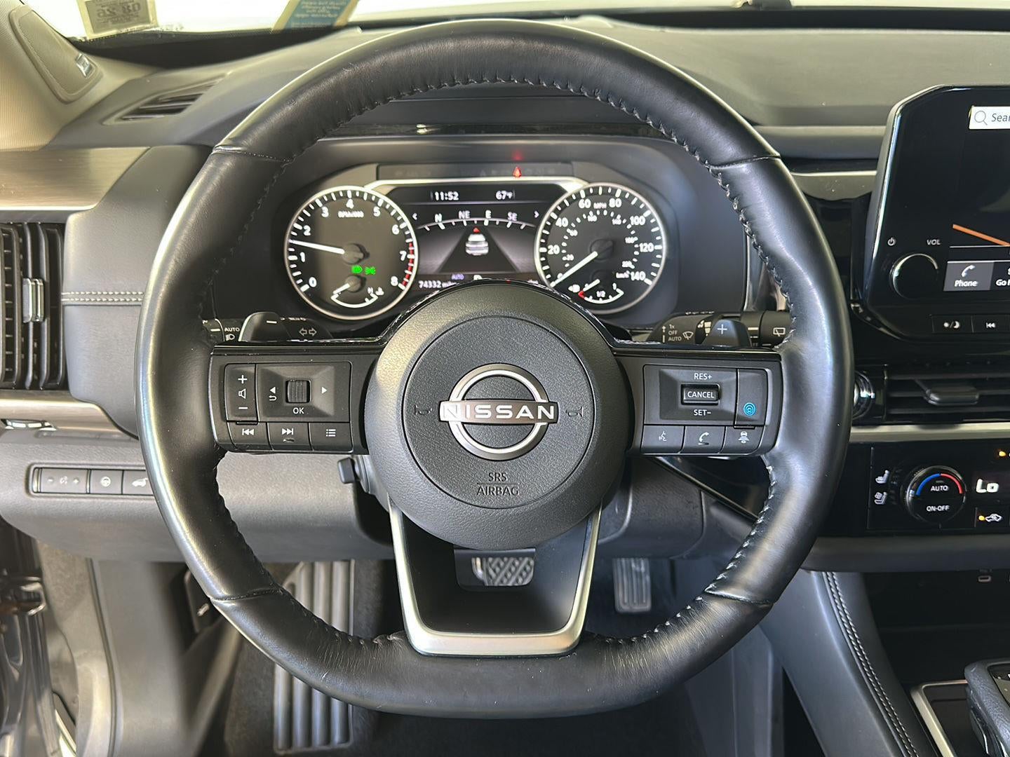 2022 Nissan Pathfinder Platinum