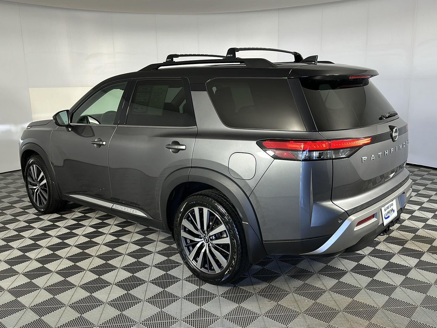 2022 Nissan Pathfinder Platinum