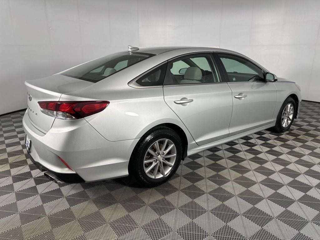 2018 Hyundai SONATA SE