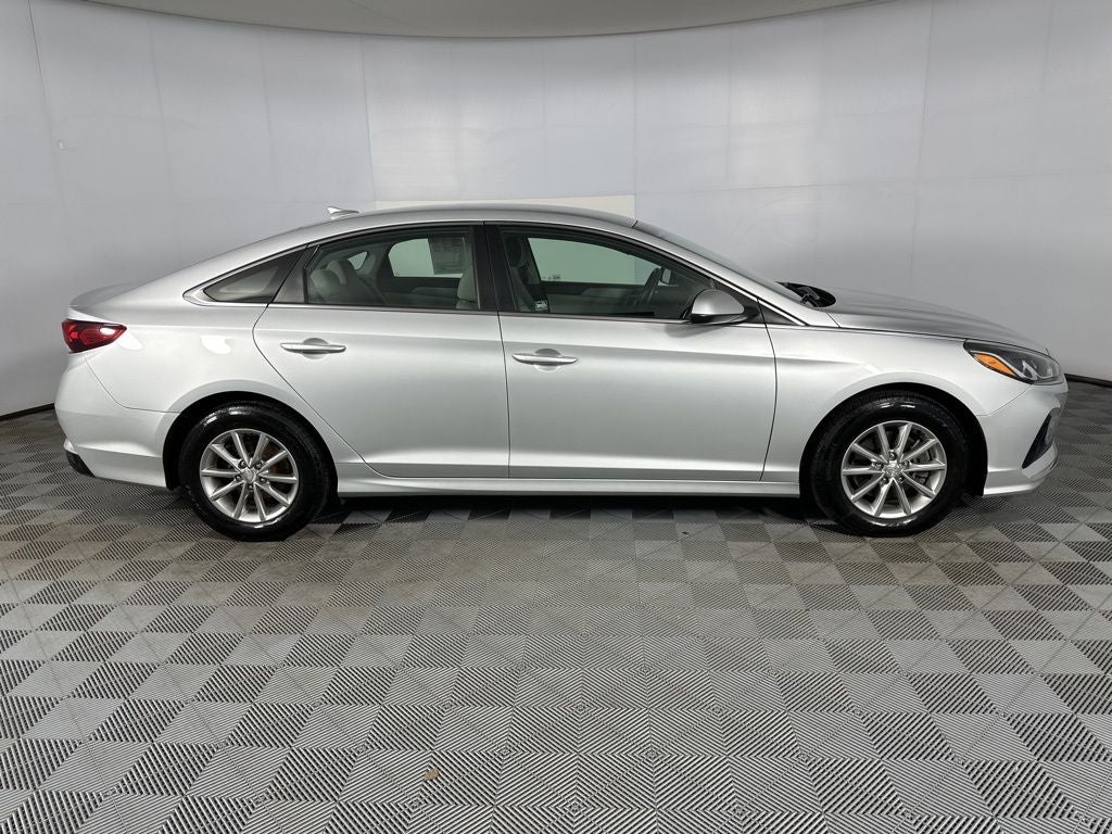 2018 Hyundai SONATA SE