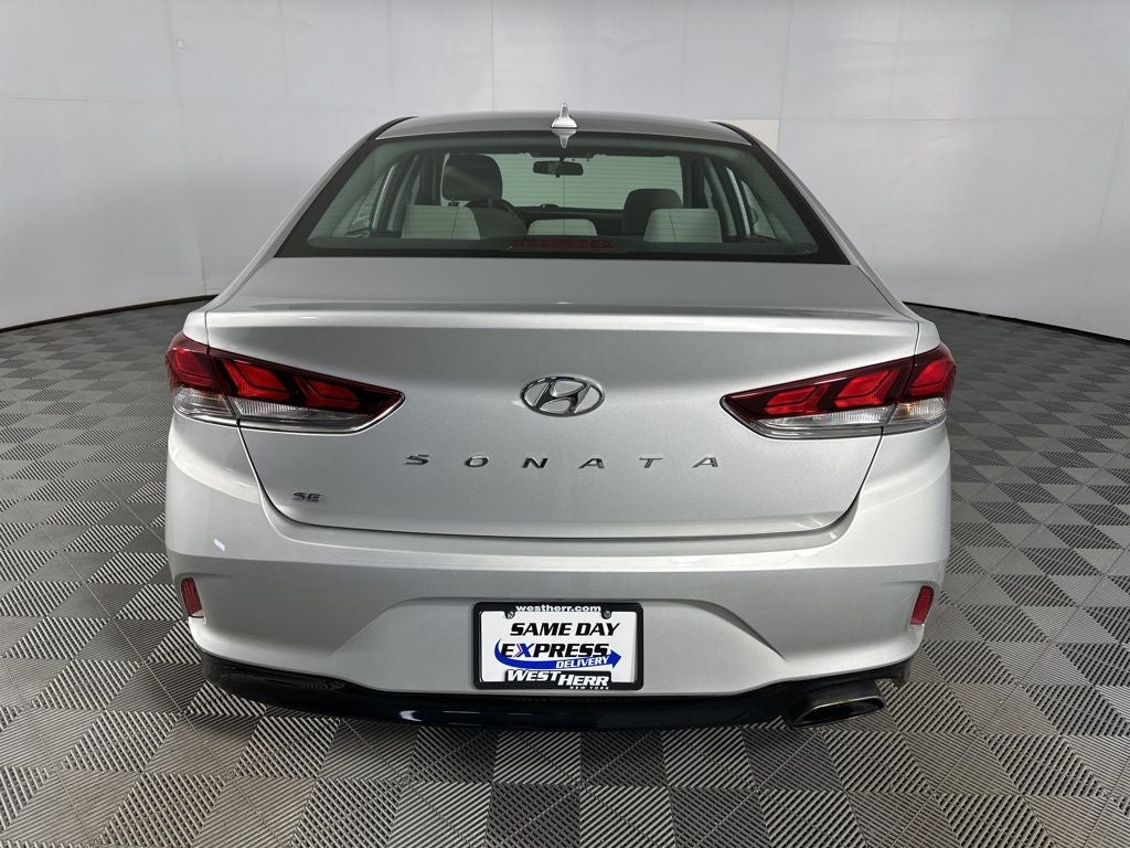 2018 Hyundai SONATA SE