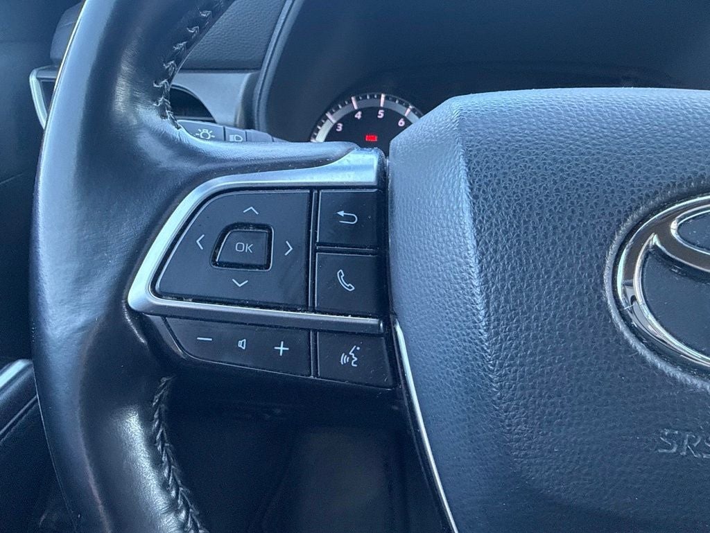 2021 Toyota Highlander LE
