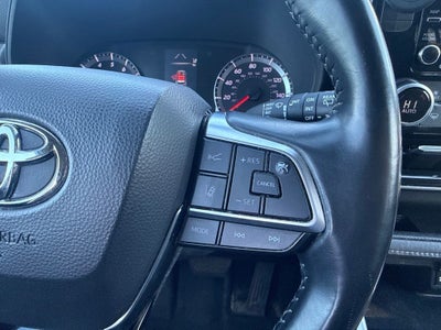 2021 Toyota Highlander LE