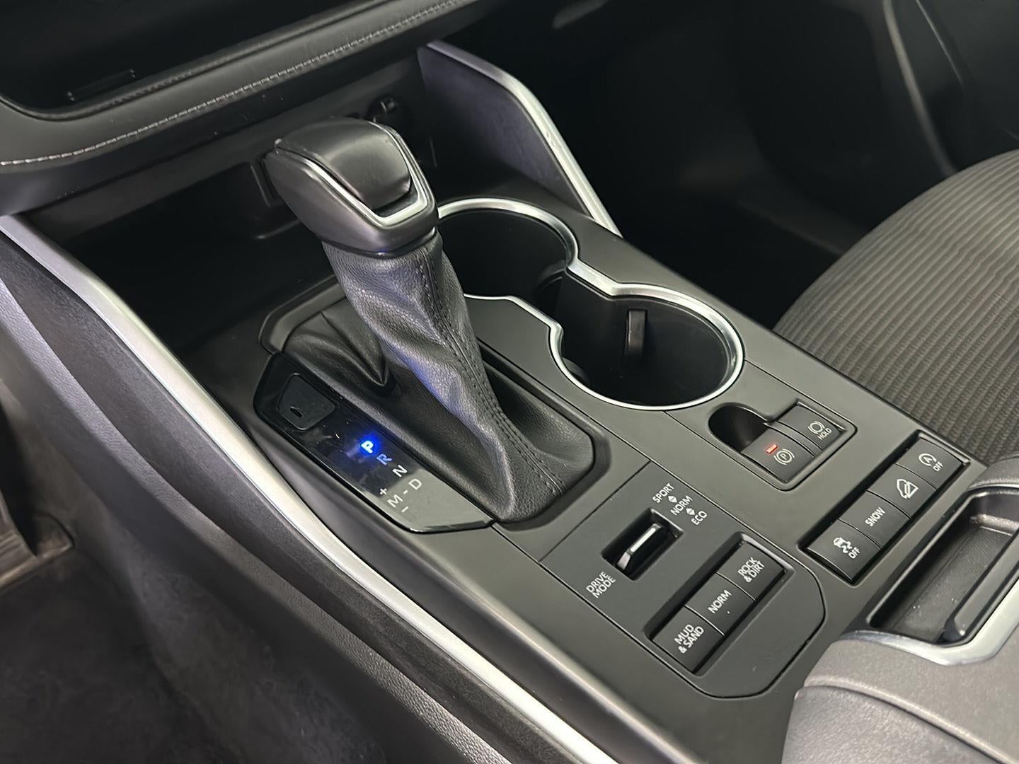 2021 Toyota Highlander LE