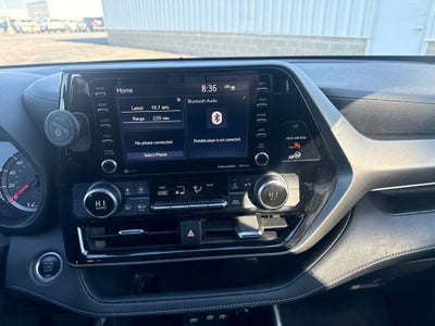 2021 Toyota Highlander LE