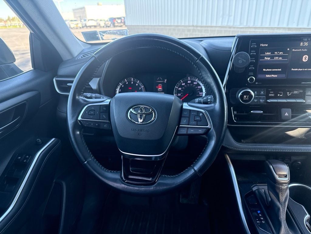 2021 Toyota Highlander LE