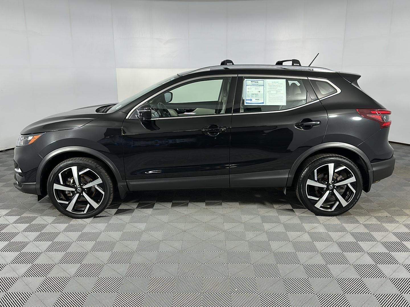 2022 Nissan Rogue Sport SL