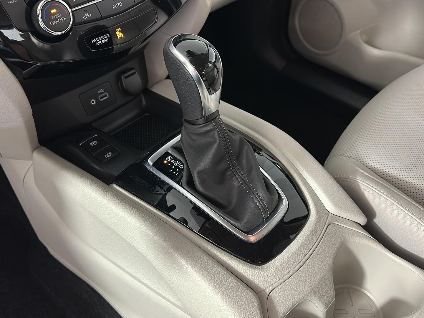 2022 Nissan Rogue Sport SL