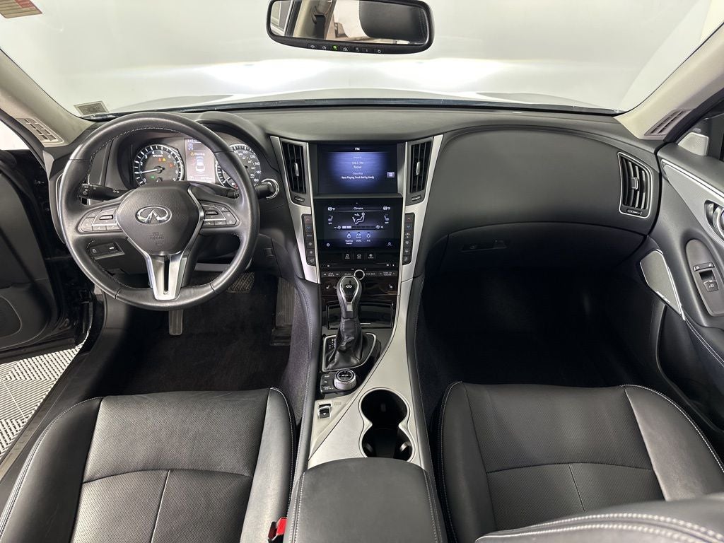 2022 INFINITI Q50 LUXE