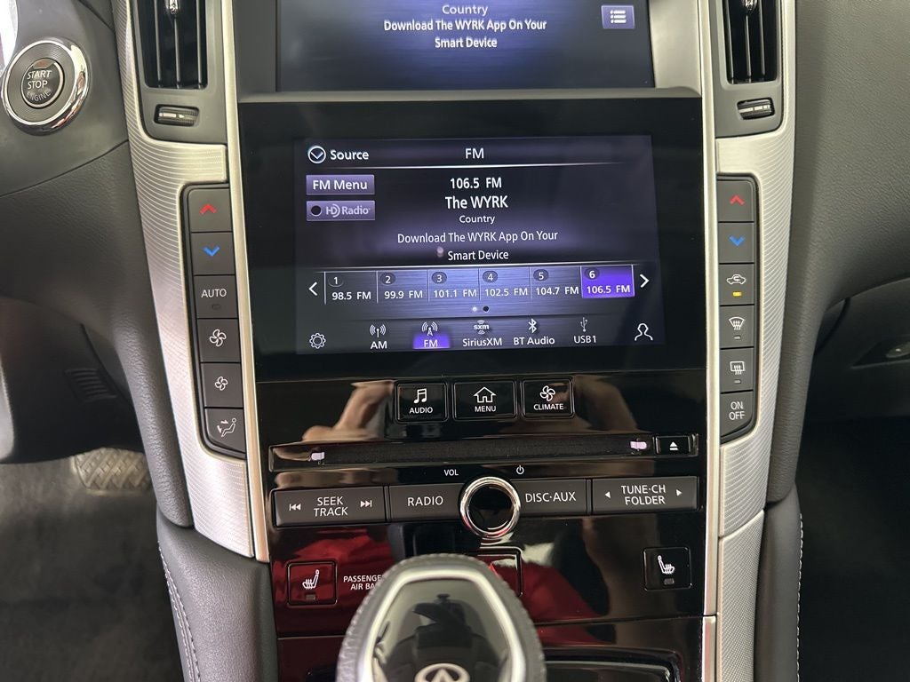 2022 INFINITI Q50 LUXE