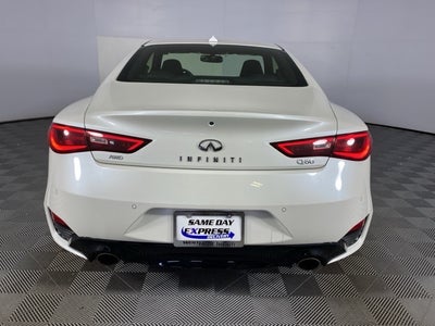 2022 INFINITI Q60 LUXE