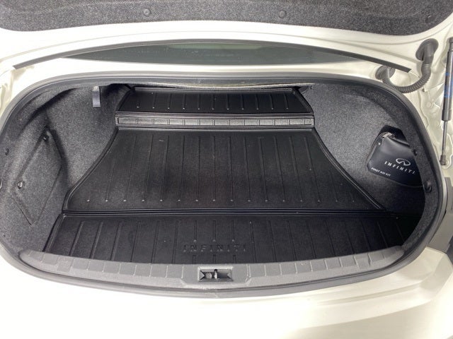 2022 INFINITI Q60 LUXE