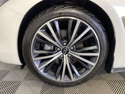 2022 INFINITI Q60 LUXE