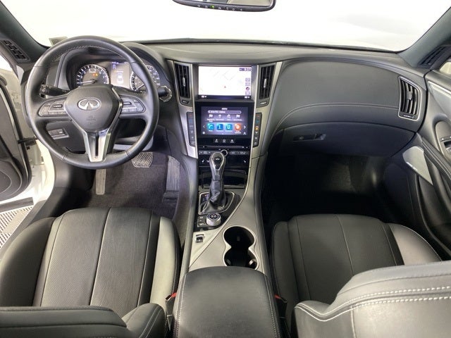 2022 INFINITI Q60 LUXE