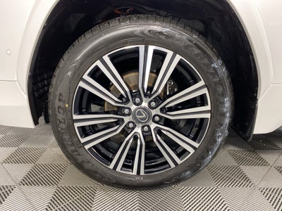 2025 Lexus LX 700h Luxury