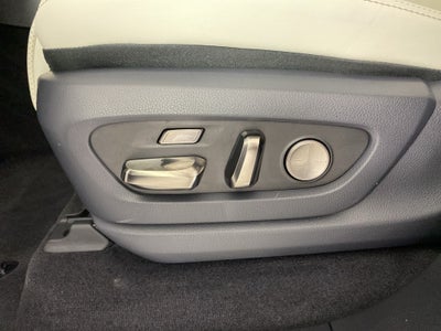 2025 Lexus LX 700h Luxury