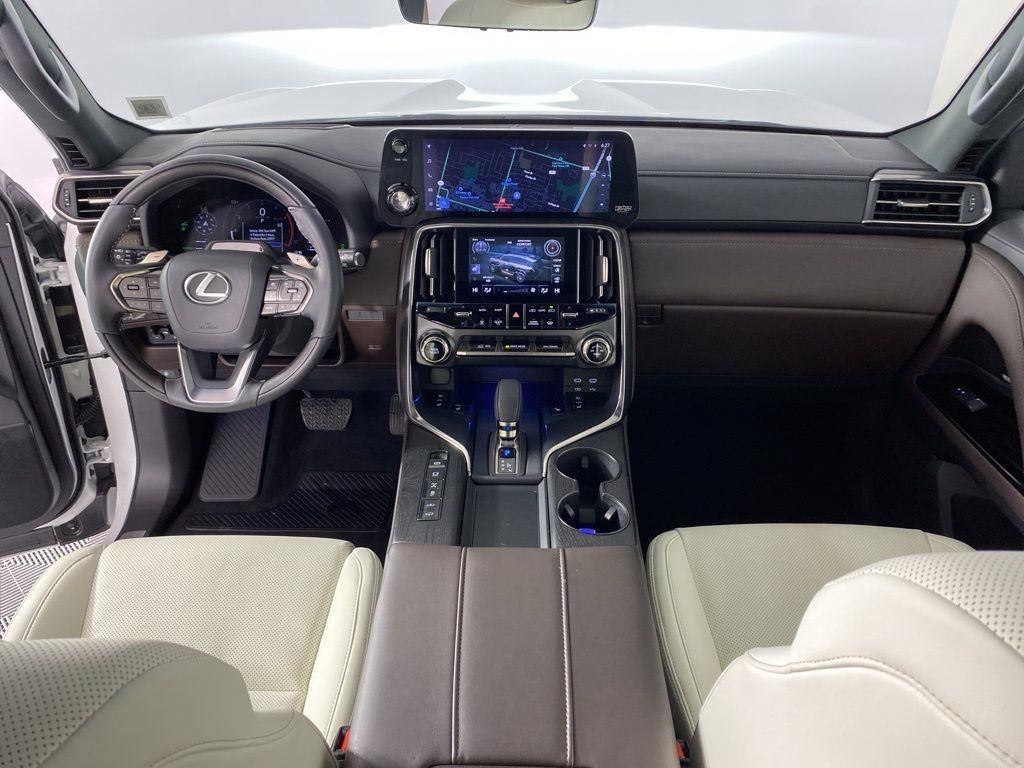 2025 Lexus LX LX 700h Luxury
