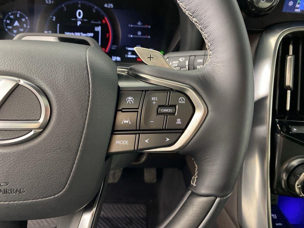 2025 Lexus LX LX 700h Luxury