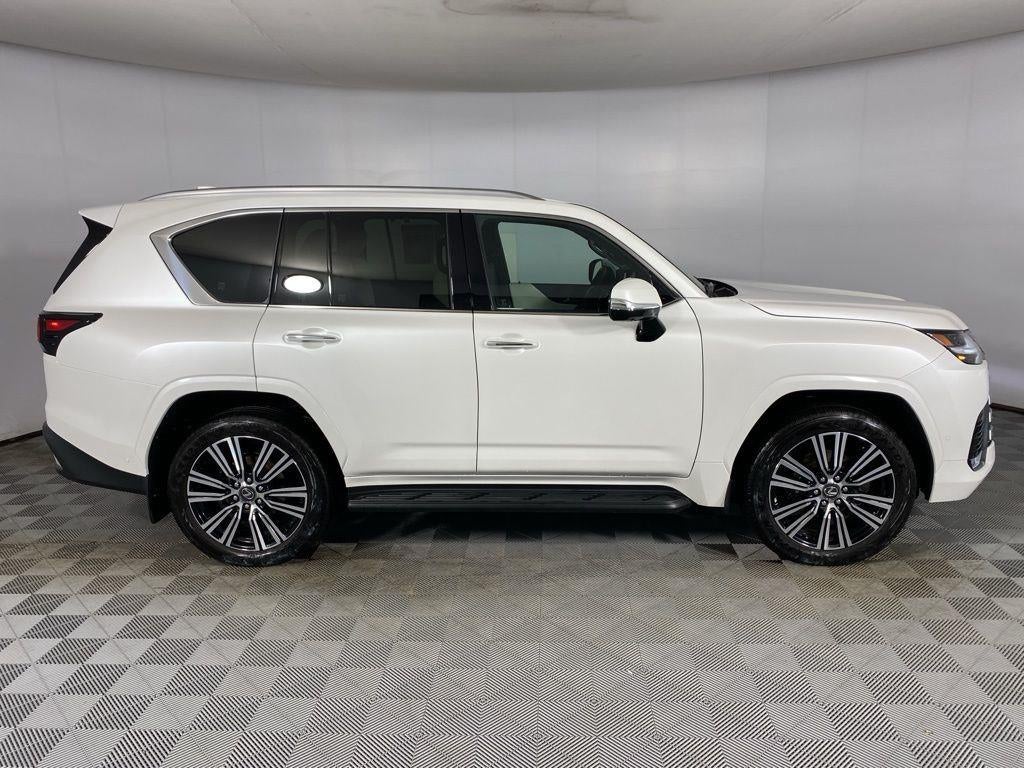 2025 Lexus LX LX 700h Luxury