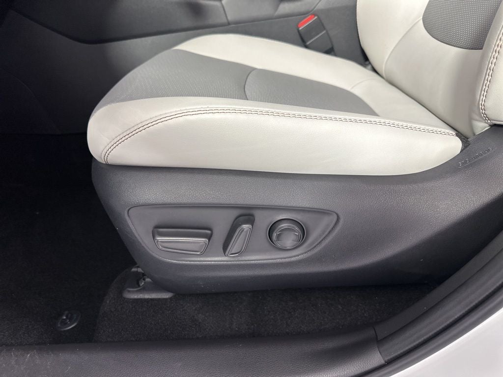 2025 Toyota RAV4 Hybrid Limited