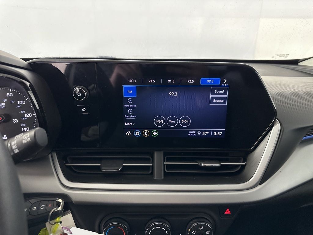 2025 Chevrolet Trax LS