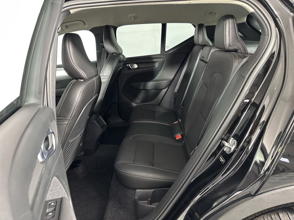 2020 Volvo XC40 Momentum