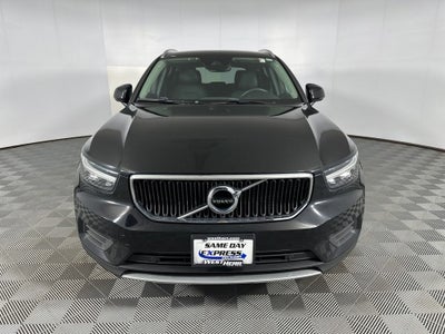 2020 Volvo XC40 Momentum