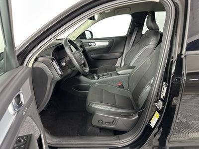 2020 Volvo XC40 Momentum
