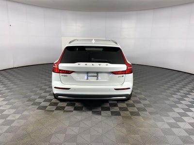 2023 Volvo V60 Cross Country B5 Plus