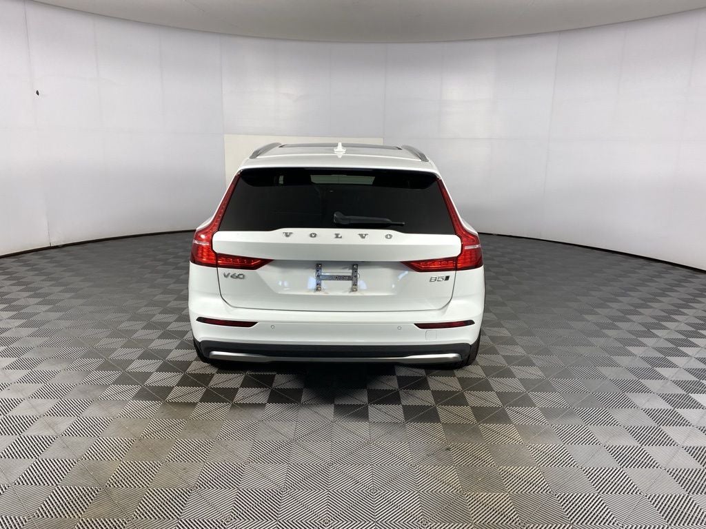 2023 Volvo V60 Cross Country B5 Plus
