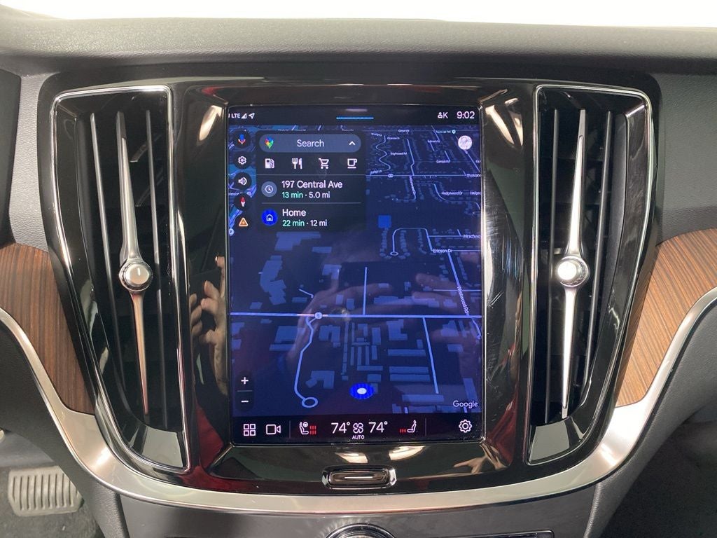 2023 Volvo V60 Cross Country B5 Plus