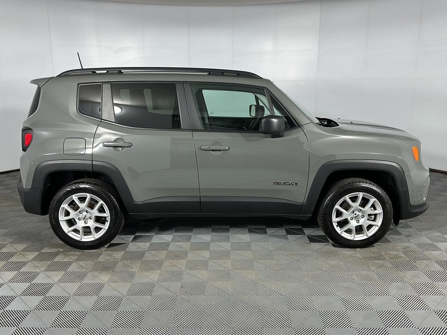 2022 Jeep Renegade Latitude