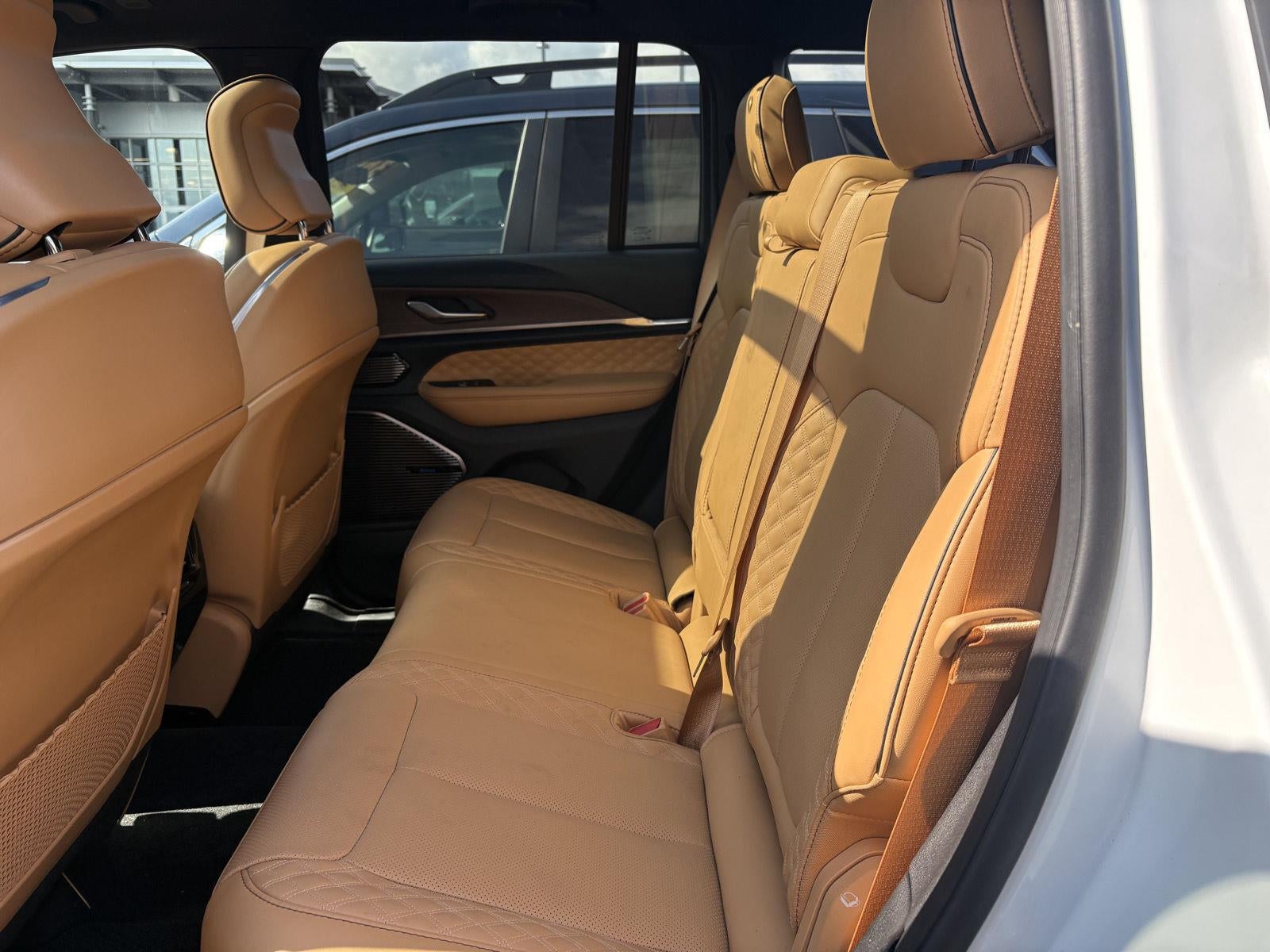2025 Jeep Grand Cherokee Summit