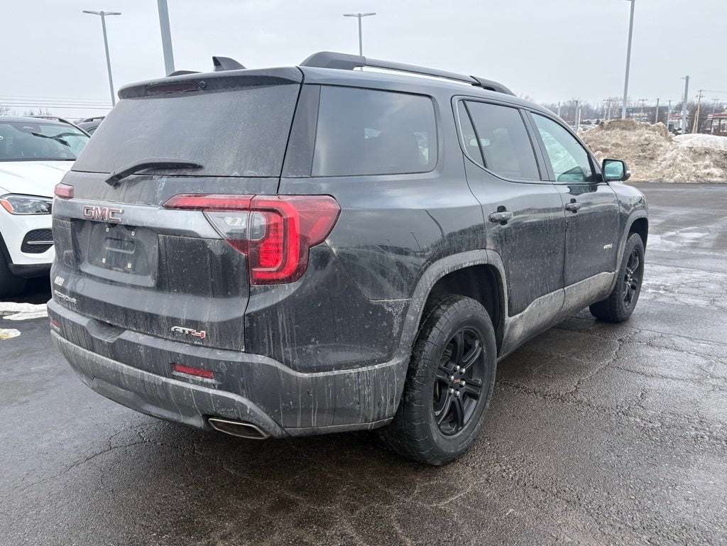 2022 GMC Acadia AT4